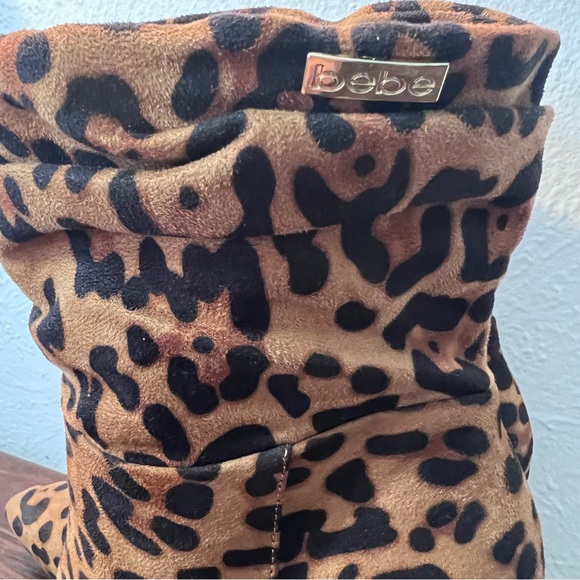 BEBE Women’s Leopard print Slouch Booties Size 7.5 - Picture 6 of 11